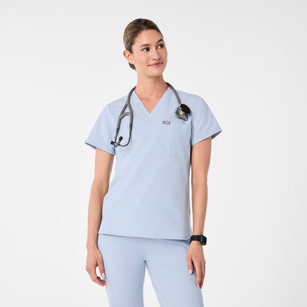 women's Chambray Catarina Petite -  Scrub Top™