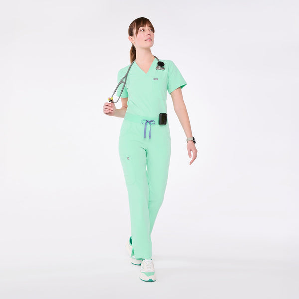 women's Mariner Kade - Straight-Leg Scrub Pant™