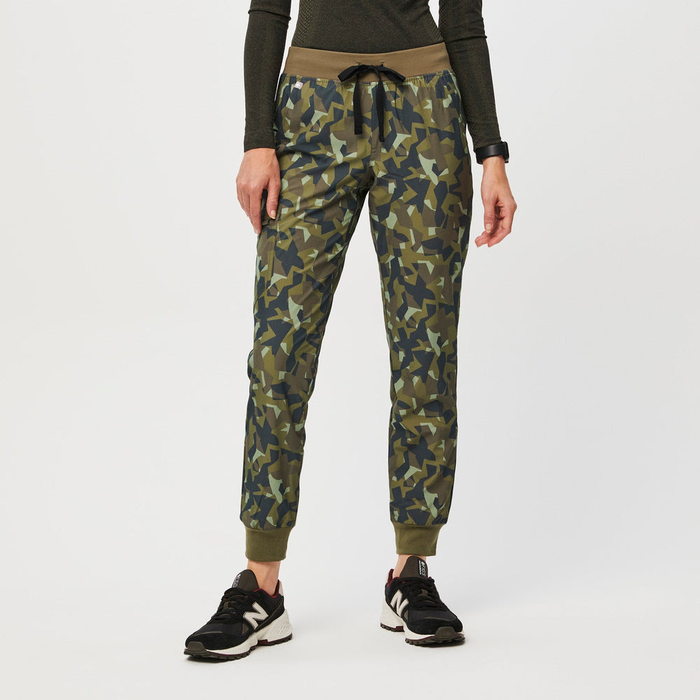 women's Camo Martini Olive Zamora™ FREEx™ - Jogger Scrub Pant