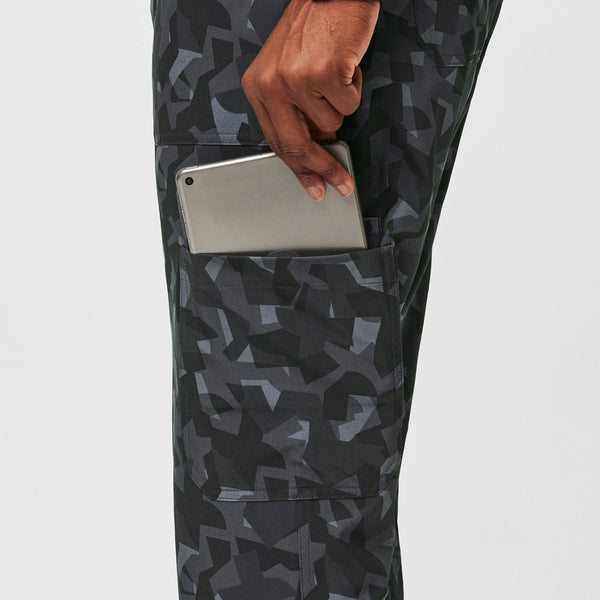 men's Camo Bonsai Cairo FREEx™ - Short Cargo Scrub Pant