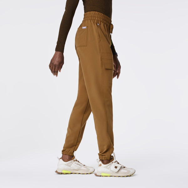 women's Earth Sierra - Petite Jogger Scrub Pant