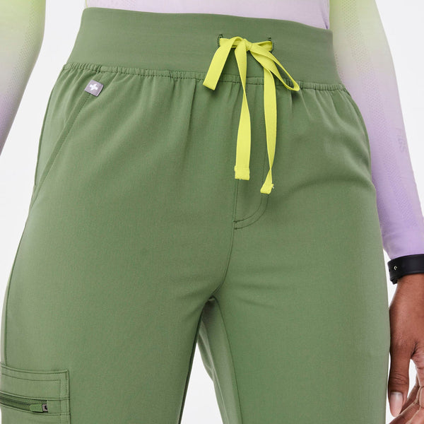 women's Fern Zamora High-Rise - Petite Jogger Scrub Pant™
