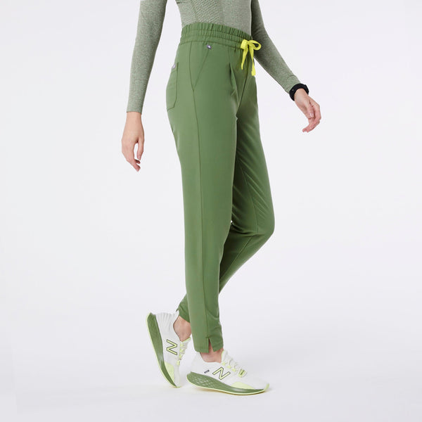 women's Fern High-Rise Lille Tapered - Petite Scrub Pant