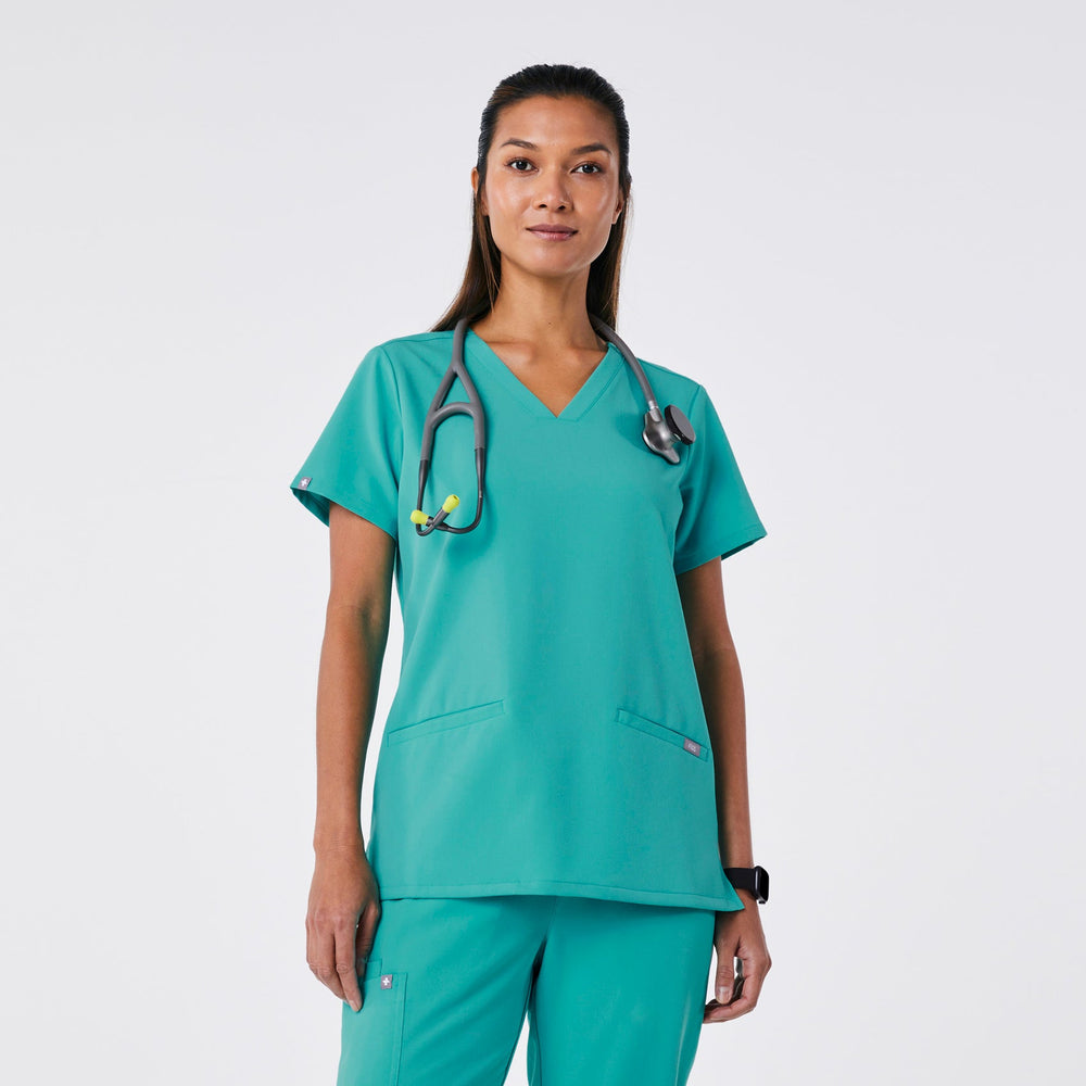 women's Oasis Casma -  Scrub Top™