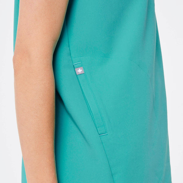 women's Oasis Rafaela - Oversized Scrub Top™