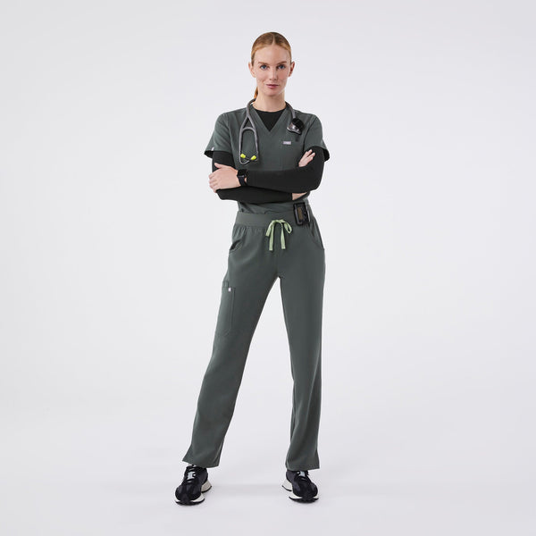 women's Bonsai Kade - Petite Straight-Leg Scrub Pant™