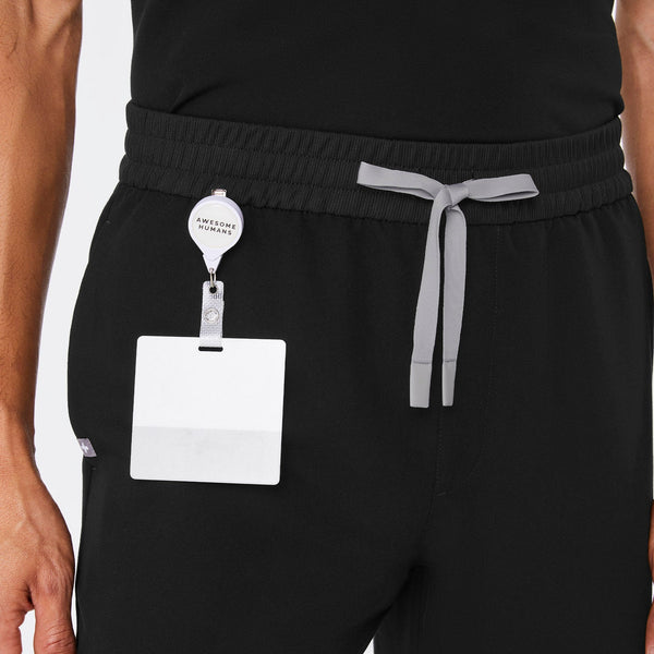 men's Black Lloyd Slim Tapered - Short Scrub Pant