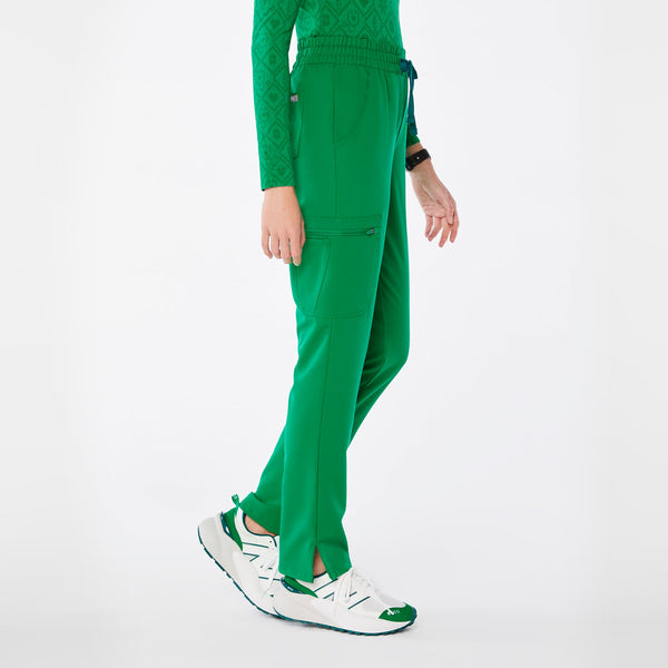 women's Evergreen Dowa High-Rise Straight-Leg Petite Scrub Pant