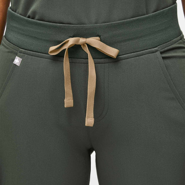 women's Moss Zamora - Petite Jogger Scrub Pant™