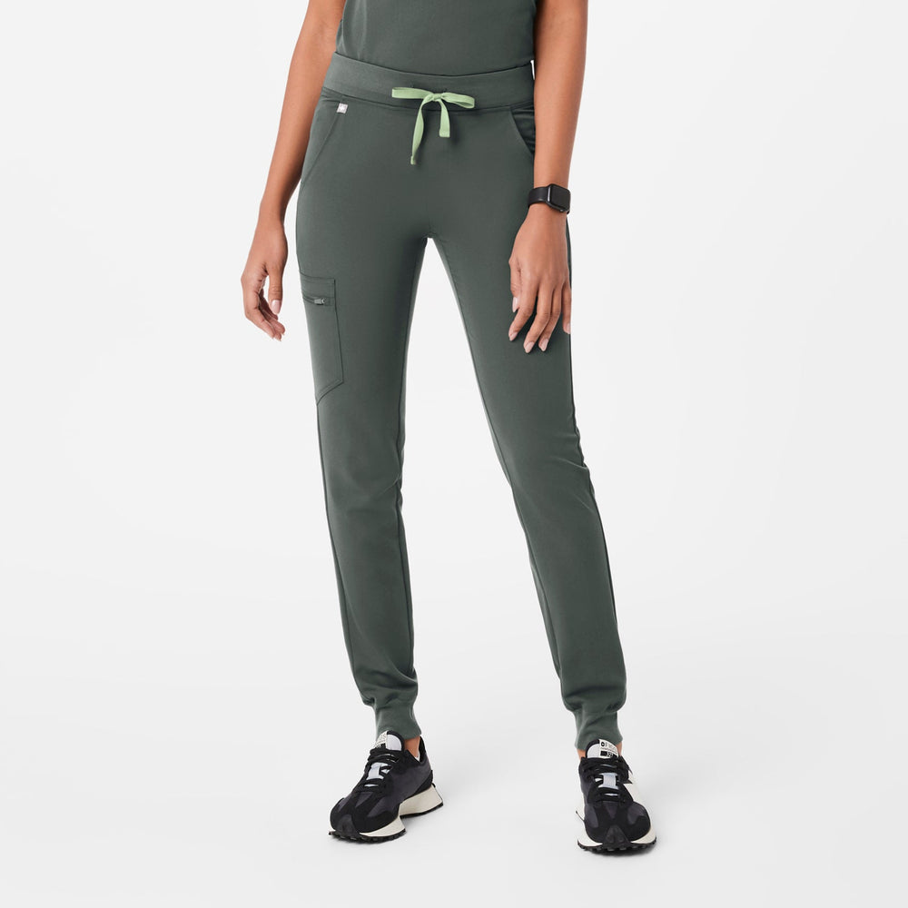 women's Bonsai  Zamora - Petite Jogger Scrub Pant™