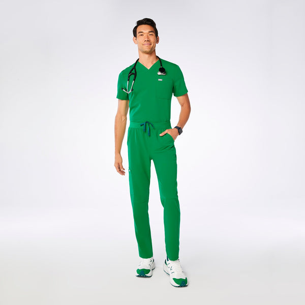 men's Evergreen Axim - Short Straight-Leg Scrub Pant™