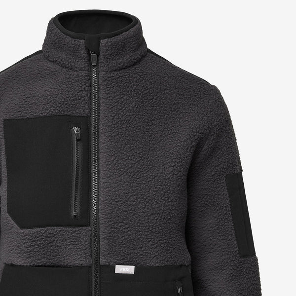 flatlay-chest