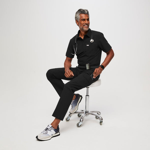 men's Black  Axim™  - Short Cargo Utility Scrub Pant