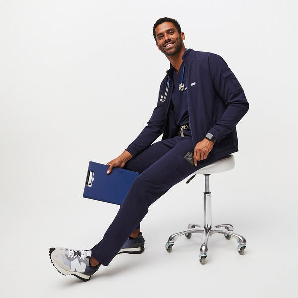 men's Navy Axim™ - Short Cargo Utility Scrub Pant
