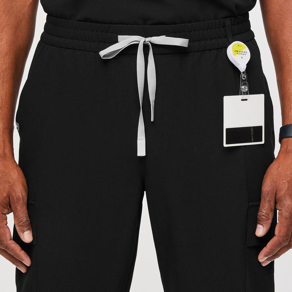 men's Black Namiro Cargo - Short Scrub Pant