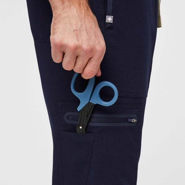 men's Navy Performance Apac - Short Scrub Pant