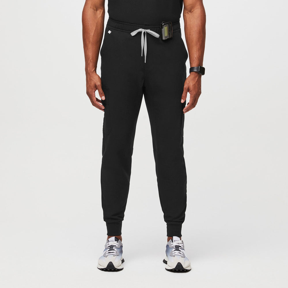 men's Black Tansen™ Utility - Short Cargo Jogger Scrub Pant