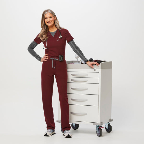 women's Burgundy Livingston High-Rise - Petite Straight-Leg Scrub Pant™