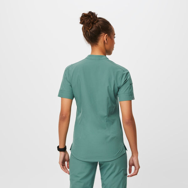 women's Eucalyptus Mena FREEx™ - Scrub Top