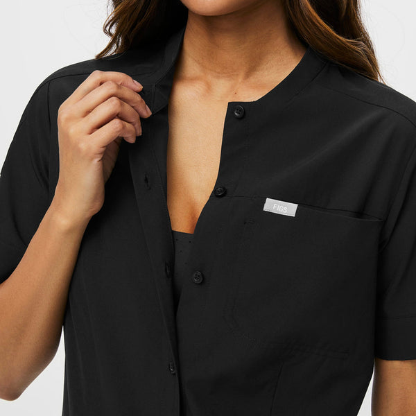 women's Black Mena FREEx™ - Scrub Top