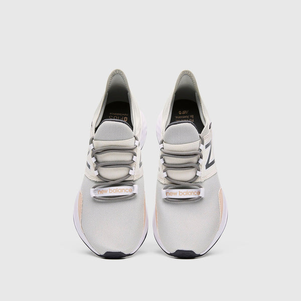 unisex Grey FIGS | New Balance Roav
