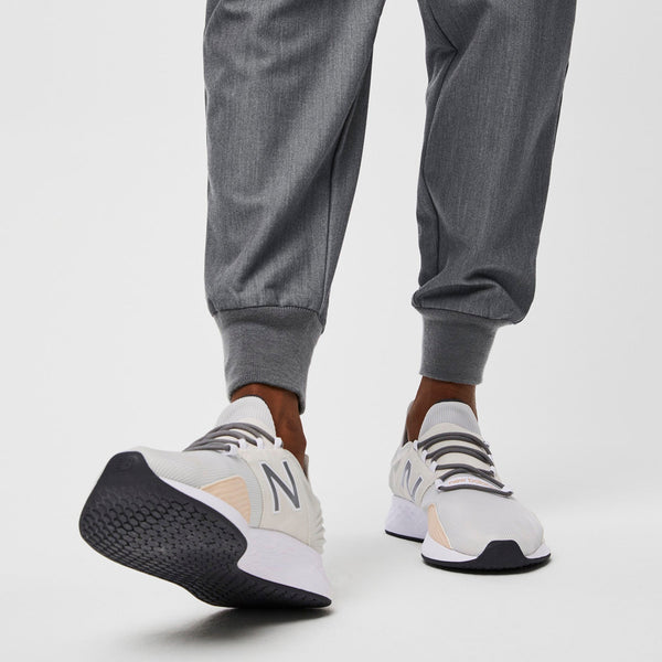 unisex Grey FIGS | New Balance Roav