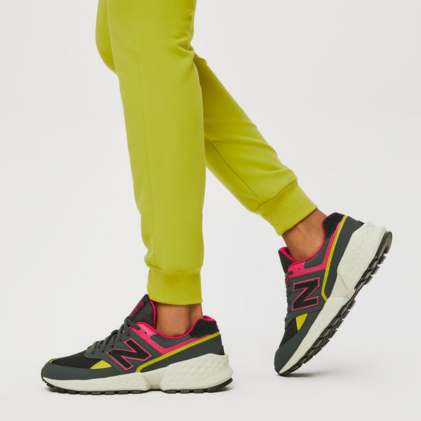 Moss FIGS | New Balance 574S