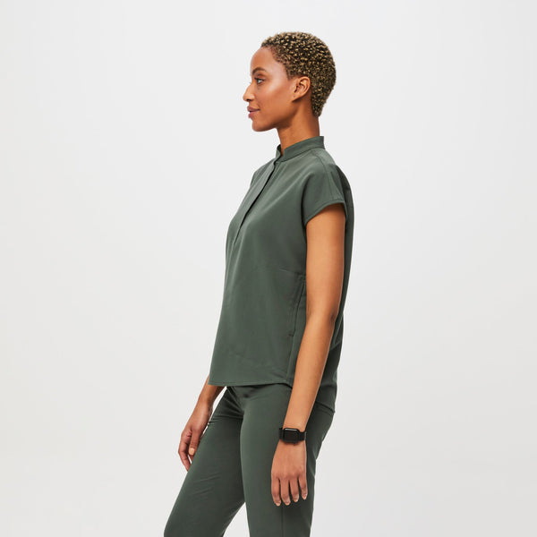 women's Moss Rafaela™ - Oversized Scrub Top