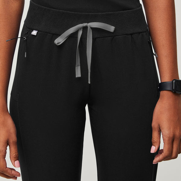 women's Black Cambridge - Petite Slim Jogger Scrub Pant