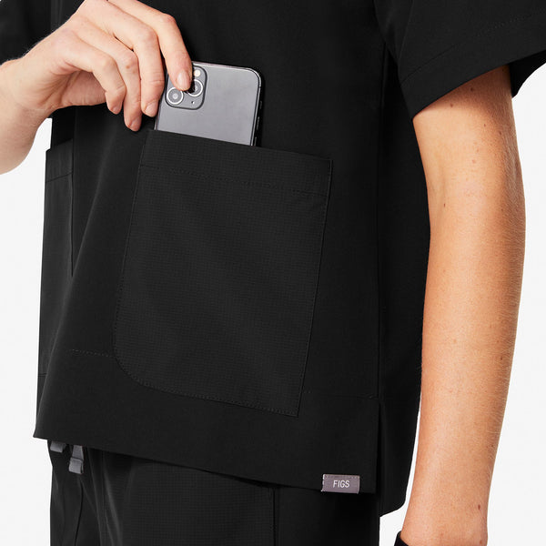 women's Black Bene - Crew Scrub Top
