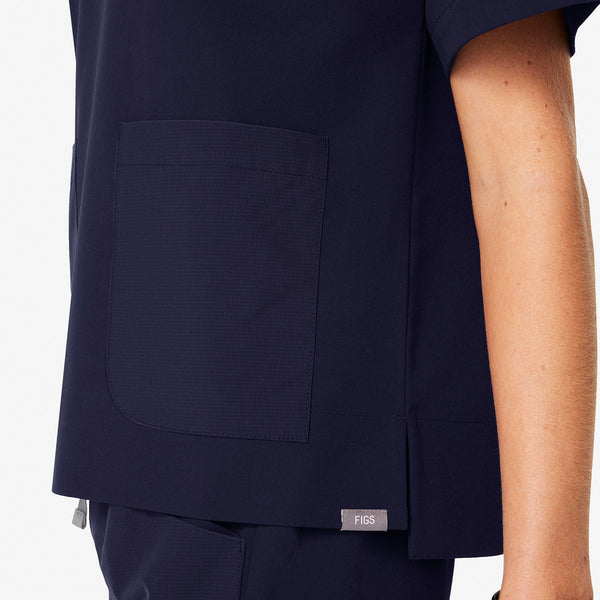 women's Navy Bene - Crew Scrub Top